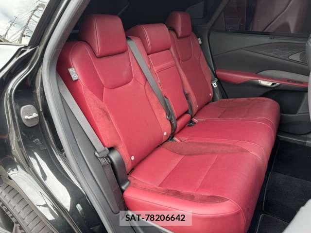 Lexus RX 2023-10 8666428-13