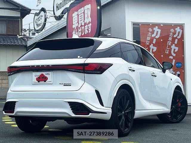 Lexus RX 2023-12 8743527-2