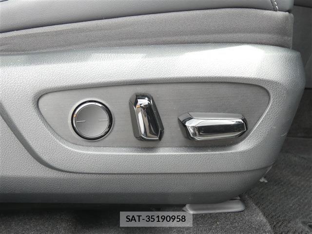 Lexus RX 2024-06 8743526-23