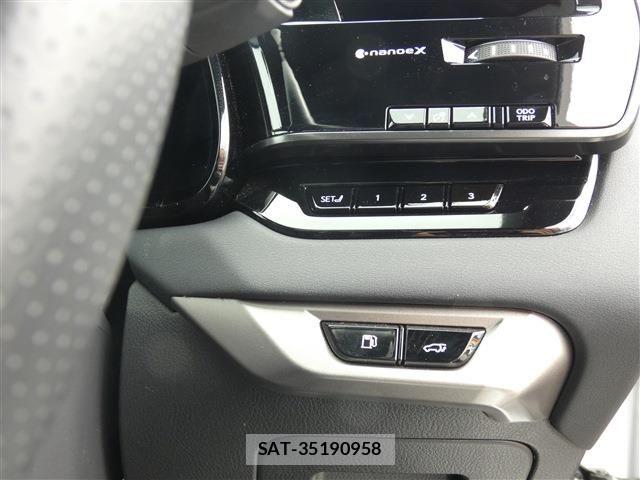 Lexus RX 2024-06 8743526-27