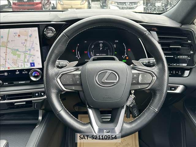 Lexus RX 2023-06 8830038-1