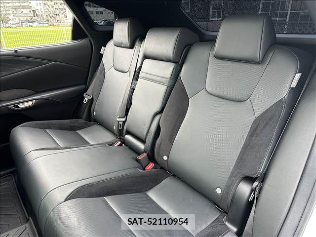 Lexus RX 2023-06 8830038-5