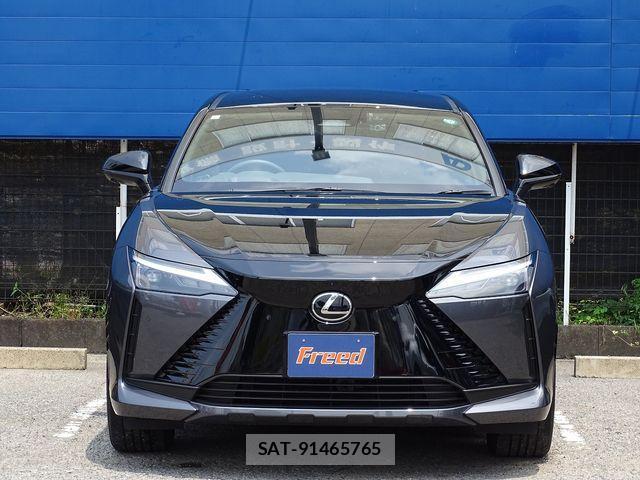 Lexus RZ 2023-08 1123718-13