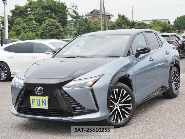 Lexus RZ 2023-05 1155340-3