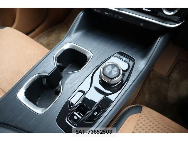 Lexus RZ 2023-10 1366584-16