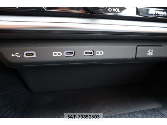 Lexus RZ 2023-10 1366584-17