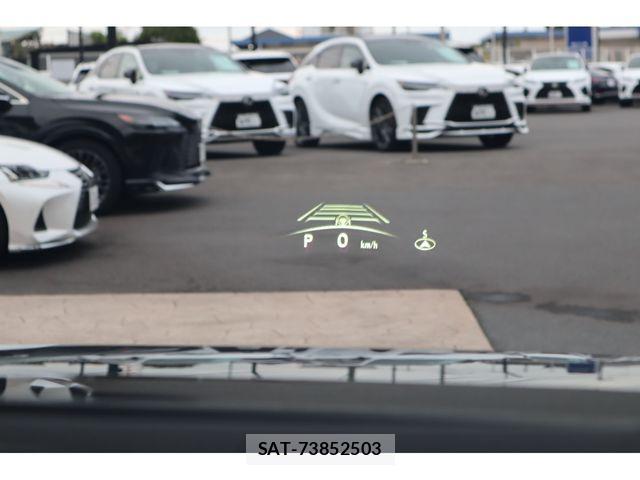 Lexus RZ 2023-10 1366584-18