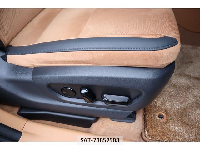 Lexus RZ 2023-10 1366584-21