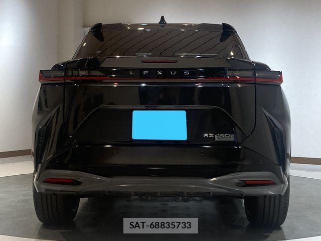 Lexus RZ 2023-08 1426445-2
