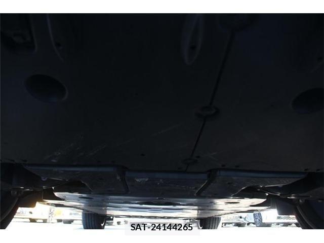 Lexus RZ 2023-07 2099960-18