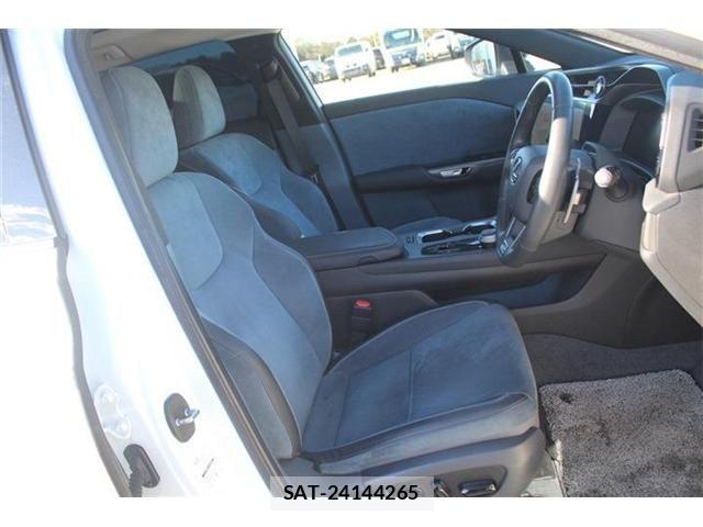 Lexus RZ 2023-07 2099960-20