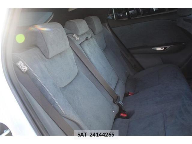 Lexus RZ 2023-07 2099960-24
