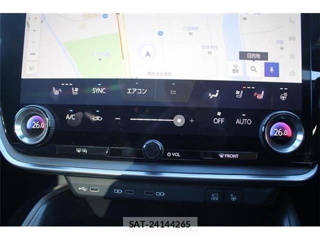 Lexus RZ 2023-07 2099960-5