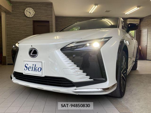 Lexus RZ 2023-10 8036500-18