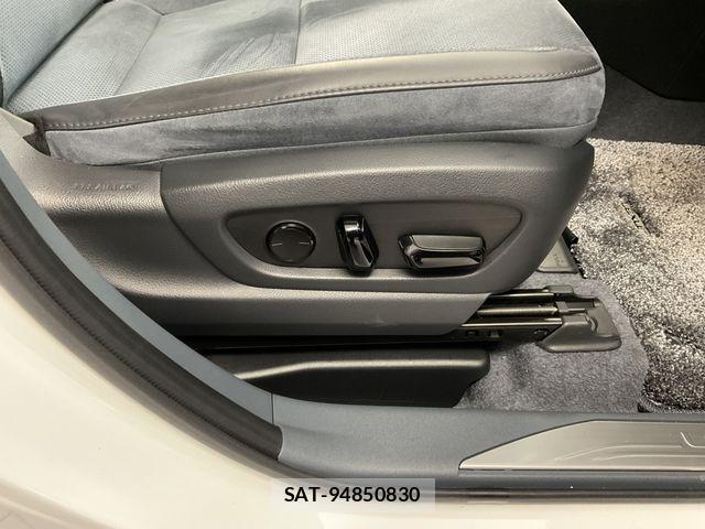Lexus RZ 2023-10 8036500-3