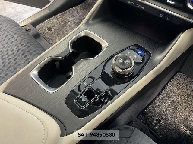 Lexus RZ 2023-10 8036500-6