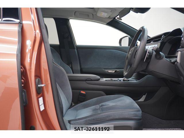 Lexus RZ 2023-07 8315238-12