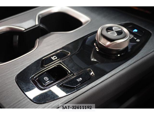 Lexus RZ 2023-07 8315238-16