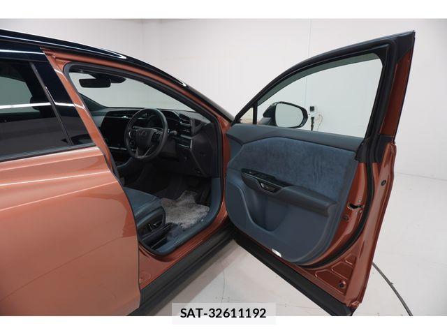 Lexus RZ 2023-07 8315238-22