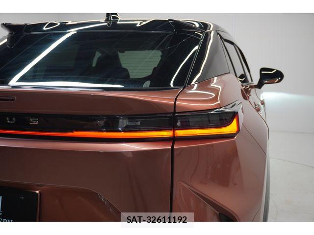 Lexus RZ 2023-07 8315238-26