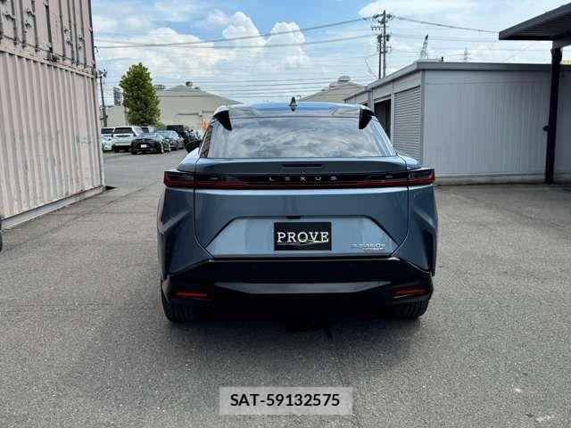 Lexus RZ 2023-01 8796520-17
