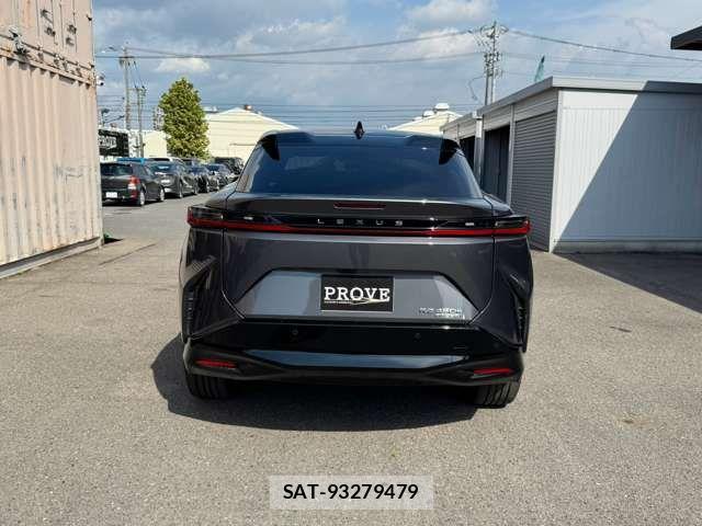 Lexus RZ 2023-01 8796519-17