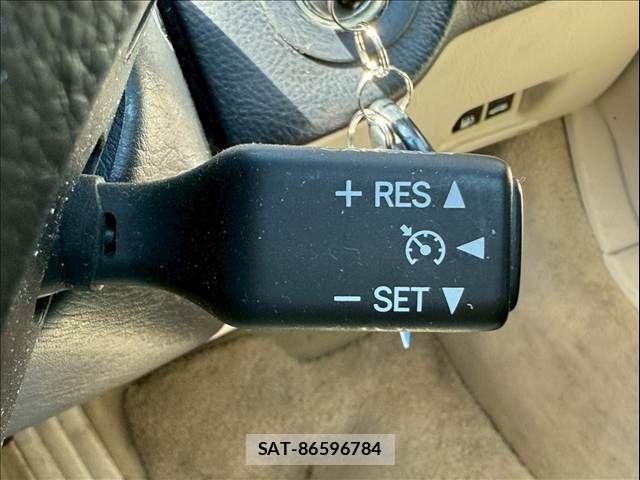 Lexus SC 2010-04 8208472-11