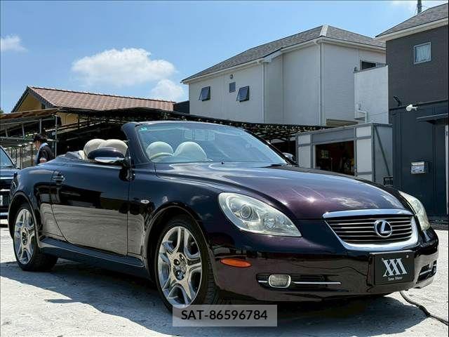 Lexus SC 2010-04 8208472-3