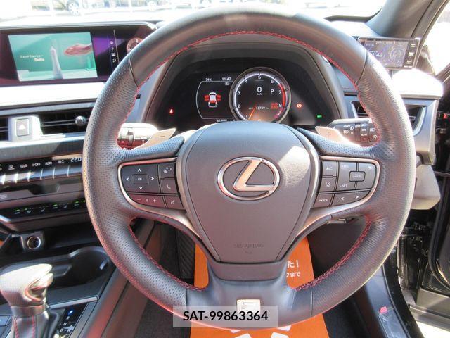 Lexus UX 2018-11 505137-13