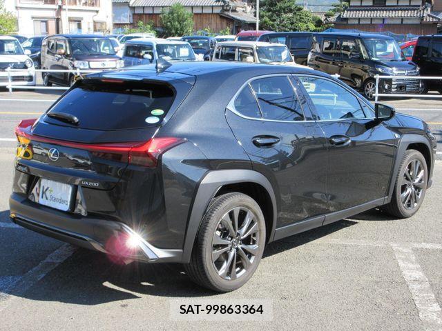 Lexus UX 2018-11 505137-26