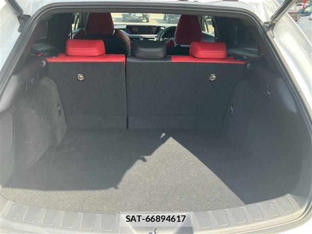 Lexus UX 2020-10 1302694-16