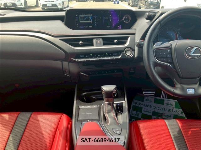 Lexus UX 2020-10 1302694-24