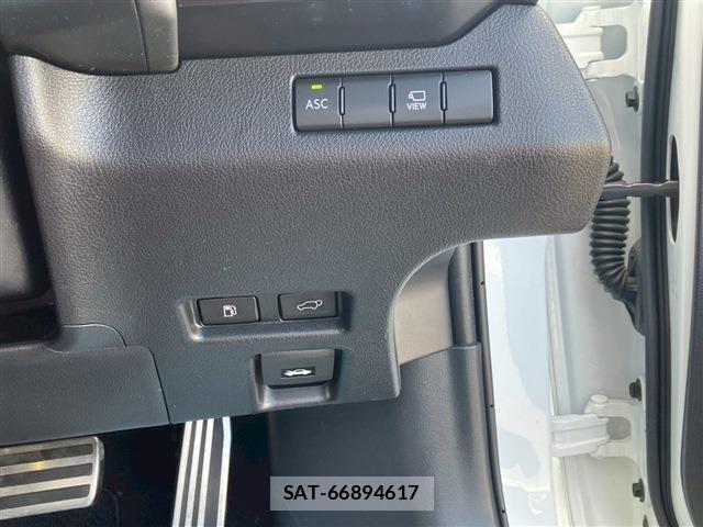 Lexus UX 2020-10 1302694-28