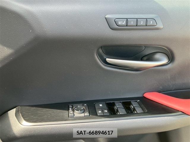Lexus UX 2020-10 1302694-29