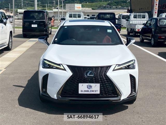 Lexus UX 2020-10 1302694-3