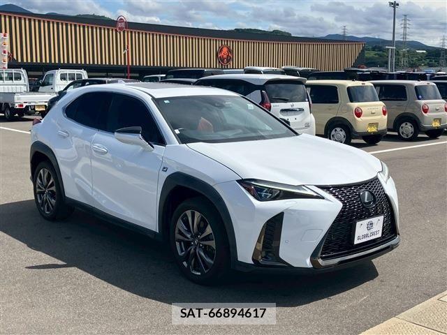 Lexus UX 2020-10 1302694-4