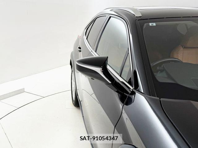 Lexus UX 2021-08 1391765-22
