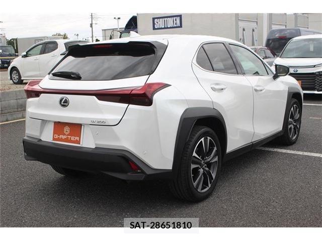 Lexus UX 2023-11 1416891-14