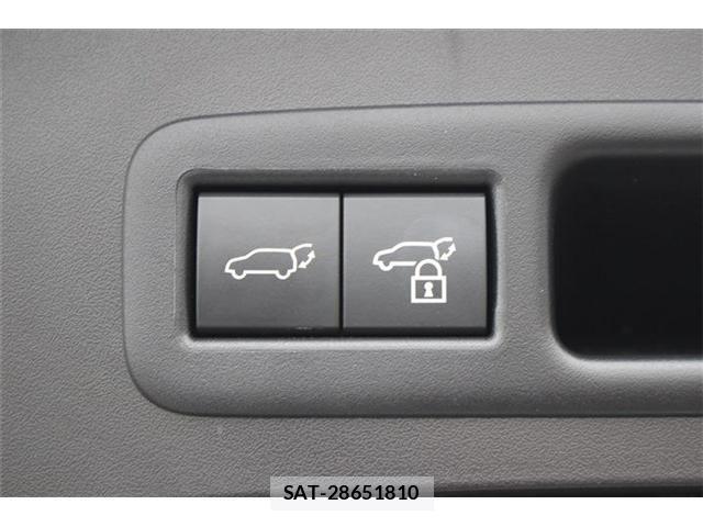 Lexus UX 2023-11 1416891-5