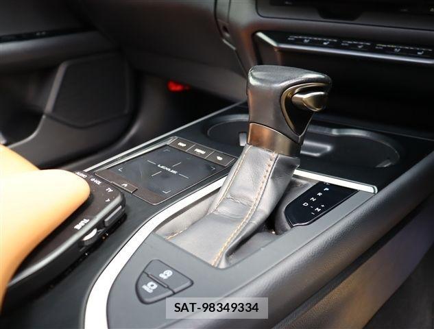 Lexus UX 2019-05 1429180-10