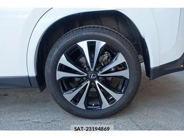 Lexus UX 2023-01 1932649-10