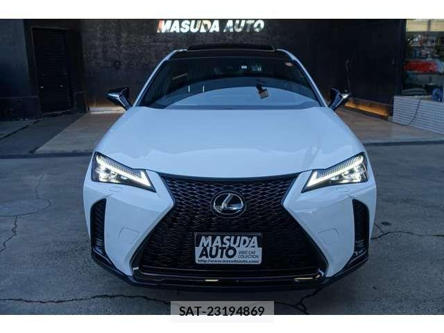 Lexus UX 2023-01 1932649-1