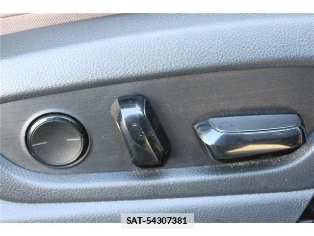 Lexus UX 2022-12 2350592-5