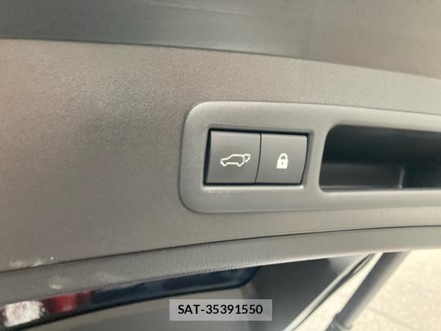Lexus UX 2018-11 3771542-11