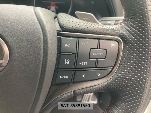 Lexus UX 2018-11 3771542-13