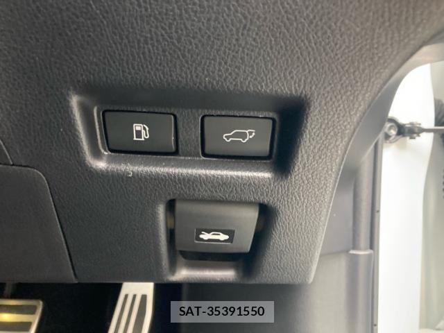 Lexus UX 2018-11 3771542-15