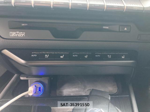 Lexus UX 2018-11 3771542-18
