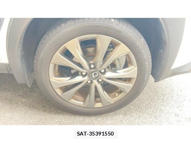 Lexus UX 2018-11 3771542-29