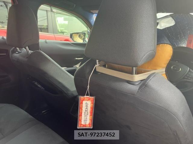 Lexus UX 2020-05 5871229-9