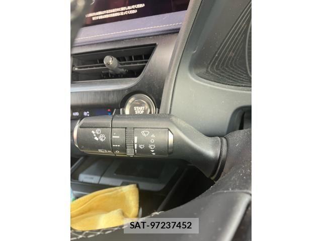 Lexus UX 2020-05 5871229-15